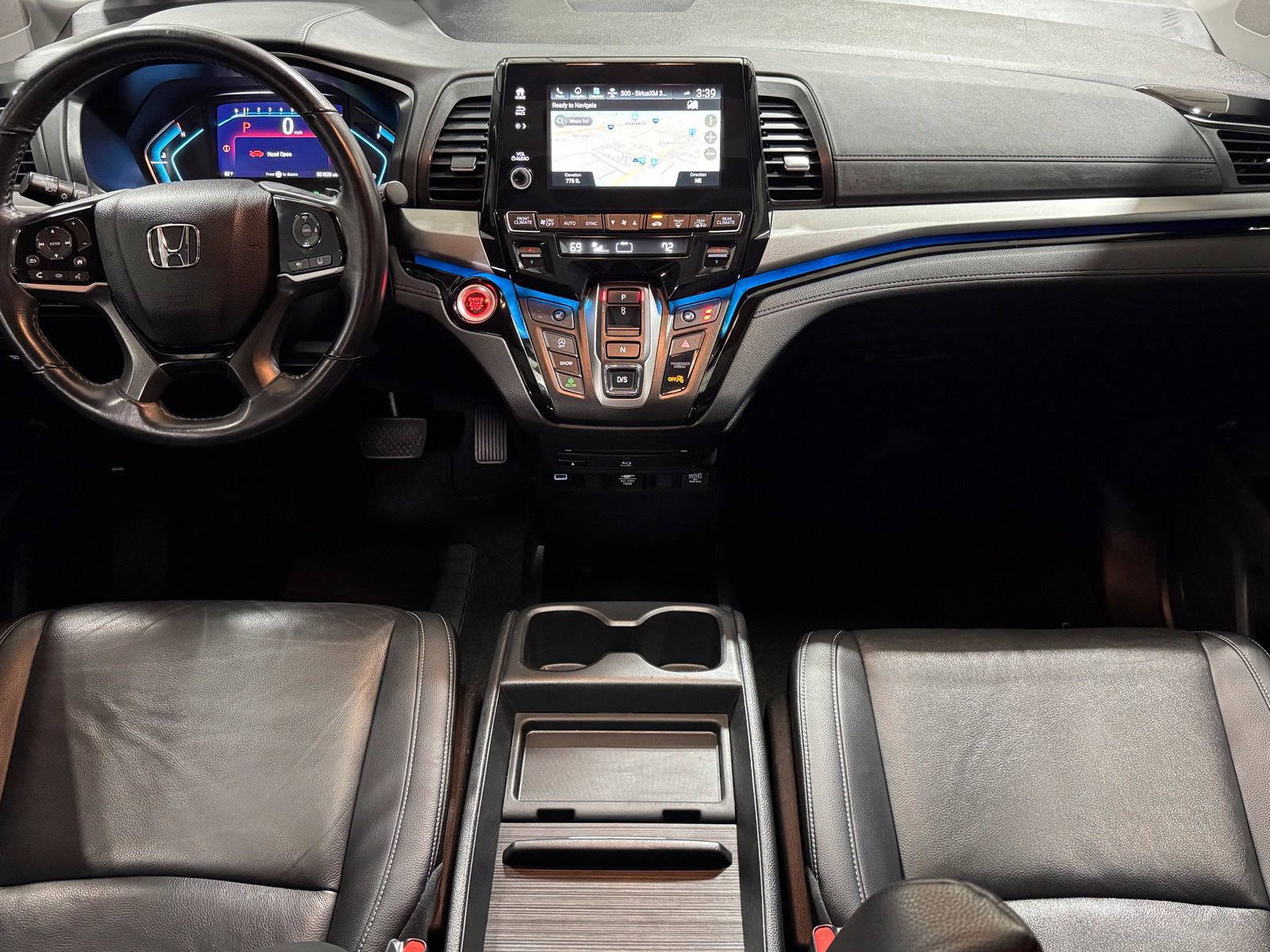 Used 2023 Honda Odyssey Touring image 2