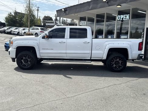 Used 2015 GMC Sierra 3500 Denali w/ Duramax Plus Package AWD/4WD image 3