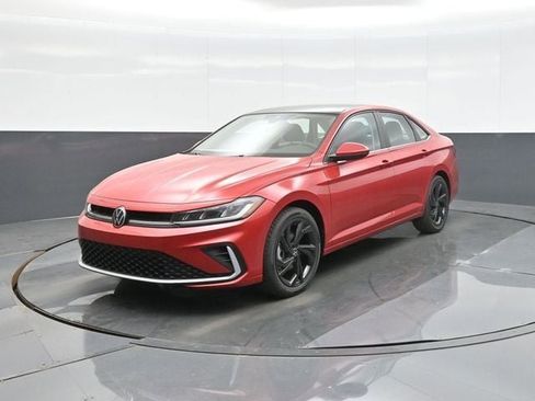 New 2026 Volkswagen Jetta SE image 3