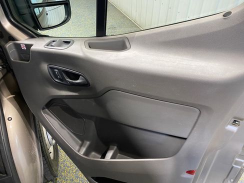 Used 2020 Ford Transit 350 Low Roof AWD image 18