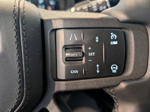 New 2025 Land Rover Range Rover Autobiography image 18