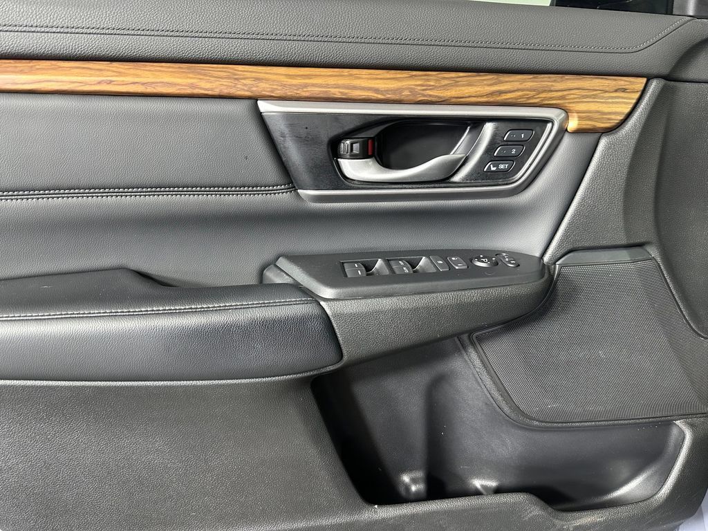 Used 2021 Honda CR-V Touring image 25