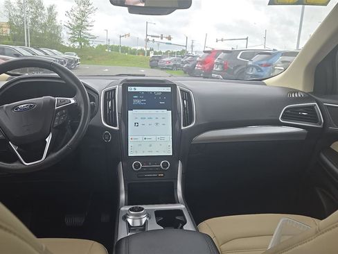 Used 2022 Ford Edge SEL w/ Convenience Package image 11