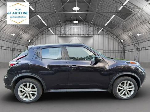 Used 2015 Nissan Juke S FWD image 4