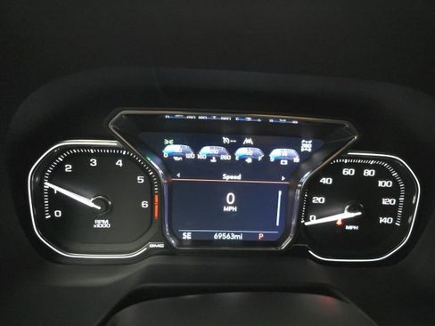 Used 2021 GMC Yukon SLT w/ SLT Luxury Package image 24