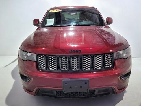 Used 2018 Jeep Grand Cherokee Altitude image 17