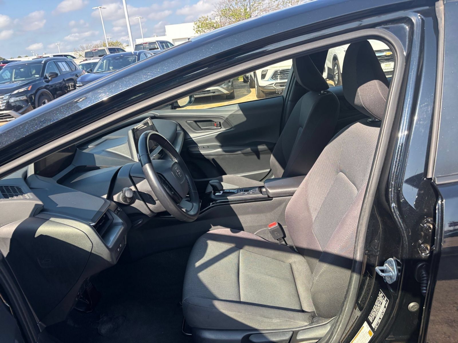 Used 2024 Toyota Prius LE FWD image 24