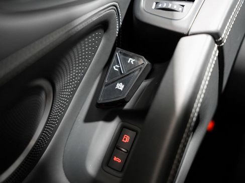 Used 2015 Audi R8 V10 w/ Full Leather Package image 30