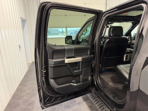 Used 2019 Ford F150 Lariat AWD/4WD image 7