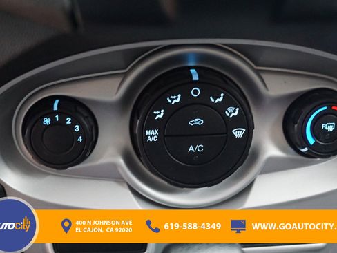 Used 2018 Ford Fiesta SE image 22