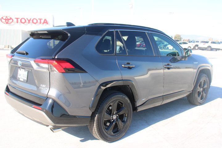 Used 2019 Toyota RAV4 XSE AWD/4WD image 3