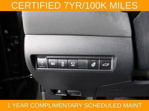 Used 2024 Toyota Venza Limited AWD/4WD image 19