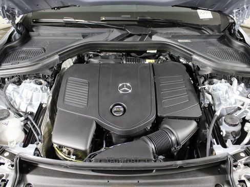 Used 2026 Mercedes-Benz GLC 300 4MATIC image 33