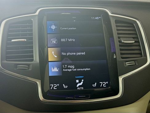 Used 2021 Volvo XC90 T6 Momentum image 16