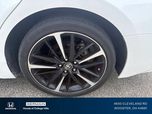 Used 2020 Toyota Camry XSE FWD image 10