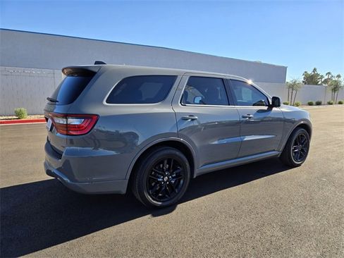 Used 2023 Dodge Durango GT image 4