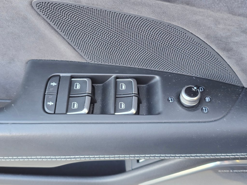 Used 2017 Audi S7 Prestige w/ S7 Sport Package AWD/4WD image 33