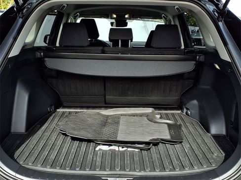 Certified 2025 Toyota RAV4 LE image 21