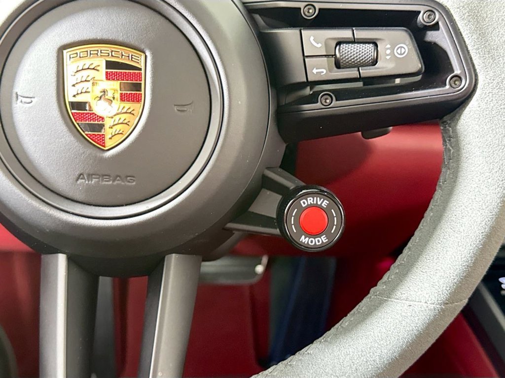 Certified 2025 Porsche 911 Carrera S RWD image 21