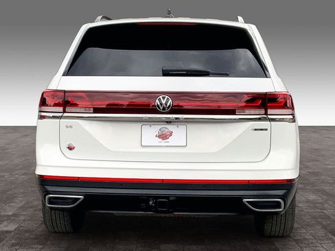 Used 2024 Volkswagen Atlas SE AWD/4WD image 4
