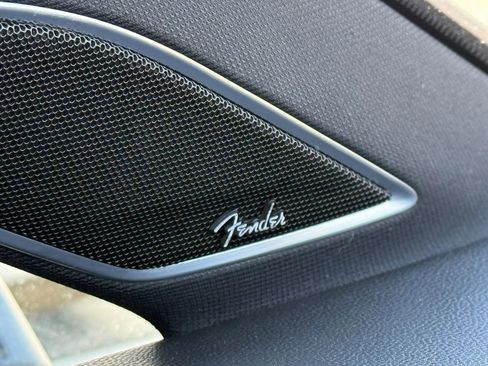 Used 2015 Volkswagen Golf R 4-Door image 31