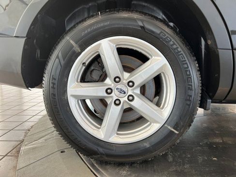 Used 2016 Ford Explorer XLT w/ Equipment Group 202A image 39