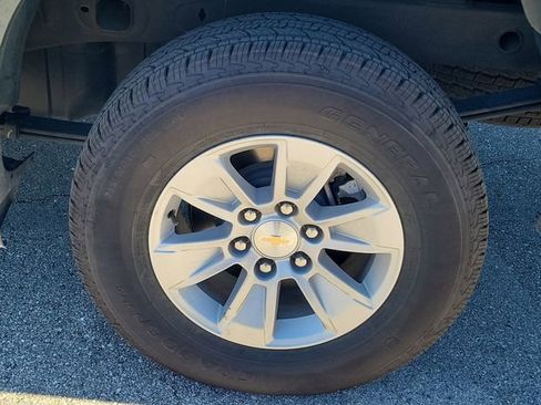 Certified 2025 Chevrolet Silverado 1500 LT image 9