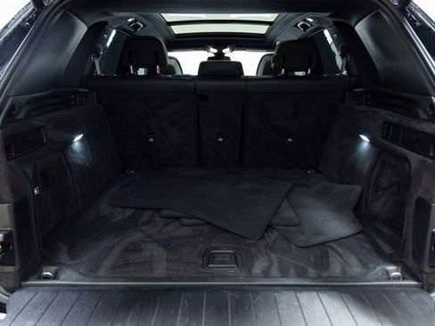 Used 2022 BMW X5 xDrive40i w/ M Sport Package image 9