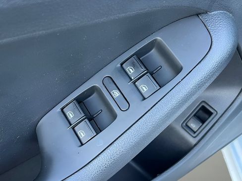 Used 2017 Volkswagen Jetta S FWD image 10