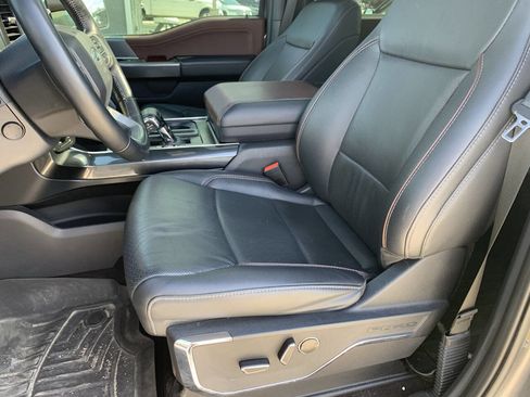 Used 2022 Ford F150 Lariat w/ Equipment Group 502A High image 7