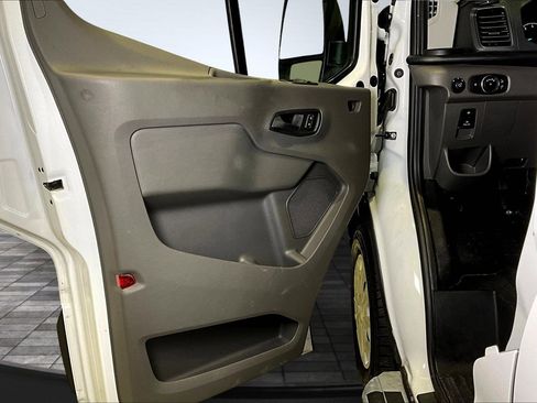 Used 2024 Ford Transit 250 Low Roof w/ Exterior Upgrade Package image 19