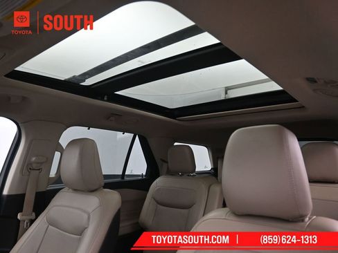 Used 2020 Ford Explorer Limited w/ Class III Trailer Tow Package image 22