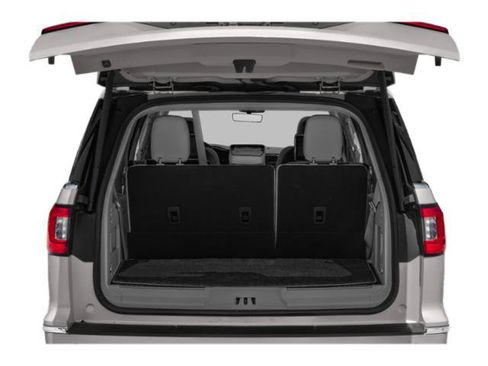 Used 2020 Lincoln Navigator Black Label w/ Cargo Convenience Package AWD/4WD image 11