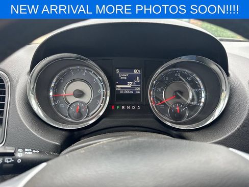 Used 2012 Chrysler Town & Country Touring-L w/ Trailer Tow Group FWD image 16