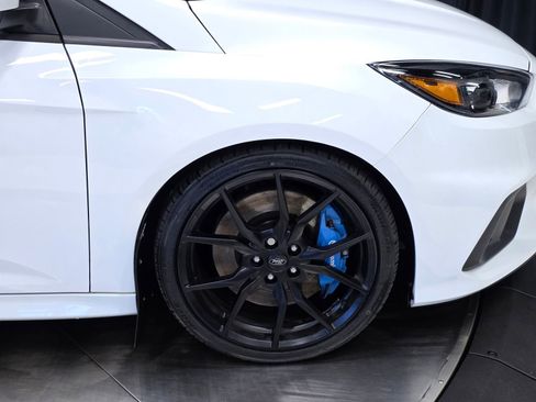 Used 2017 Ford Focus RS AWD/4WD image 47