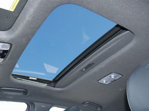 Used 2024 Kia Forte GT-Line w/ GT-Line Premium Package FWD image 7