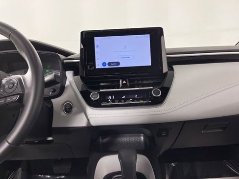 Used 2023 Toyota Corolla SE image 25