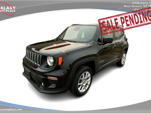Used 2022 Jeep Renegade Latitude w/ Convenience Group AWD/4WD image 1