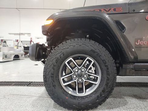 New 2026 Jeep Gladiator Mojave AWD/4WD image 16
