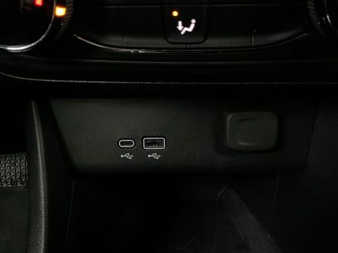 Used 2025 Buick Encore GX Preferred image 24