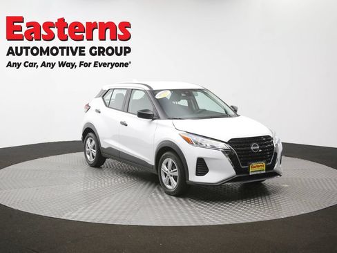Used 2023 Nissan Kicks S FWD image 52