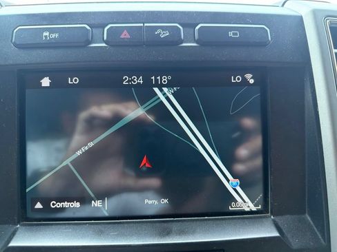 Used 2017 Ford F250 Lariat w/ Lariat Value Package AWD/4WD image 32