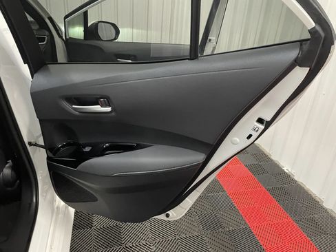 Used 2022 Toyota Corolla SE FWD image 38