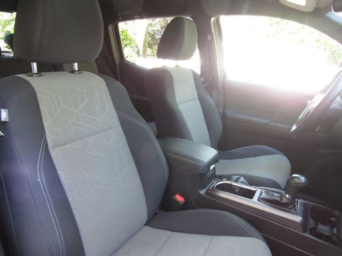 Certified 2023 Toyota Tacoma TRD Sport AWD/4WD image 23