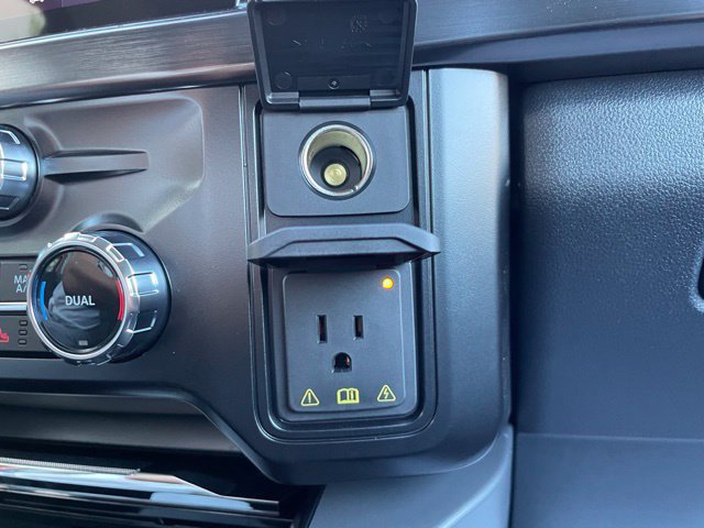 New 2026 Ford F350 Lariat w/ Lariat Premium Package AWD/4WD image 32