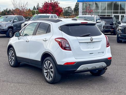 Used 2022 Buick Encore Preferred image 2