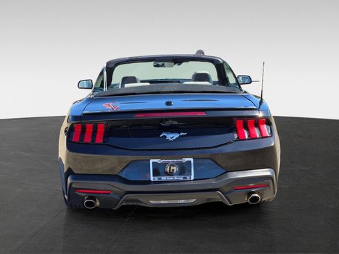 Used 2024 Ford Mustang Premium image 5
