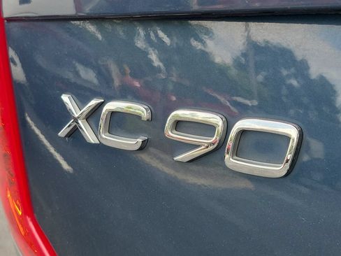 Used 2022 Volvo XC90 T6 Momentum w/ Advanced Package AWD/4WD image 8
