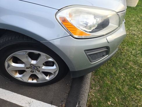 Used 2013 Volvo XC60 3.2 w/ Climate Pkg image 11