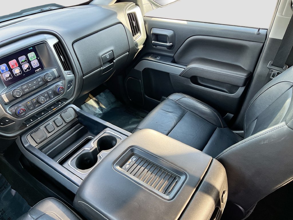 Used 2018 Chevrolet Silverado 1500 LTZ Z71 w/ Midnight Edition AWD/4WD image 24
